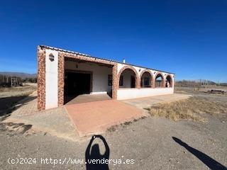 CORTIJO EN VENTA EN TABERNAS - ALMERIA