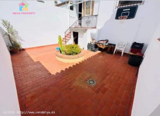 Se alquila casa en Pueblo Nuevo de Guadiaro - CADIZ