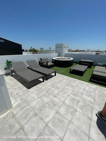 Villa con piscina privada - MURCIA