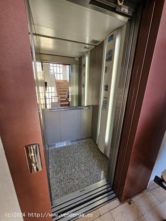 SE VENDE ESTUPENDO PISO EN MURCIA CENTRO!! SITUADO EN BARRIO EL CARMEN. - MURCIA