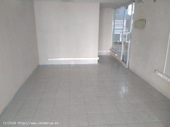 Se vende local comercial en el Descubrimiento - CACERES