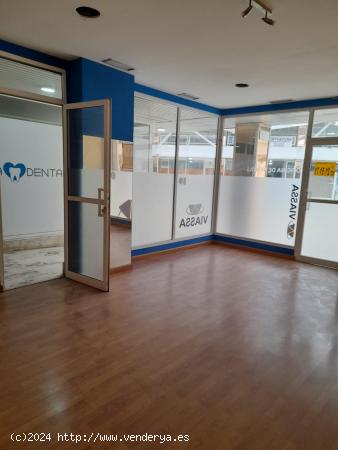 Se vende local comercial en el Descubrimiento - CACERES