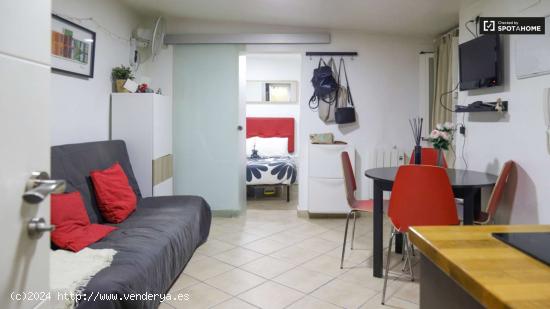 Apartamento de 1 dormitorio para alquilar en Embajadores - MADRID