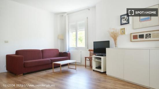 Apartamento entero de 2 dormitorios en Barcelona. - BARCELONA