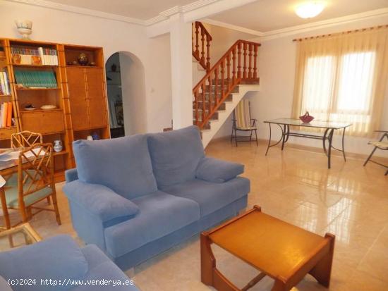 SE VENDE CHALET  INDEPENDIENTE MUY CERCA DE LA PLAYA  EN TORRE DE LA H - ALICANTE