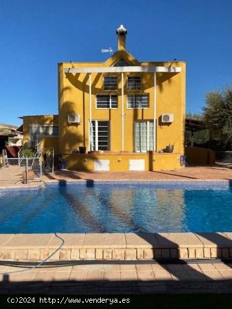 SE ENDE MARAVILLOSO CHALET EN ALGEZARES MURCIA - MURCIA