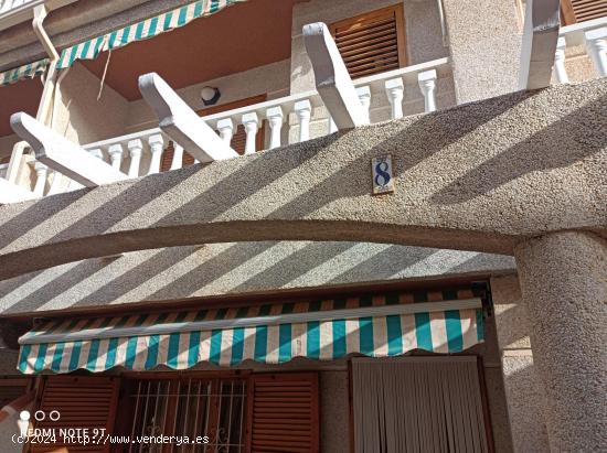 SE VENDE ESTUPENDO DUPLEX CERCA  DE  PLAYA EN TORRE DE LA HORADADA - ALICANTE