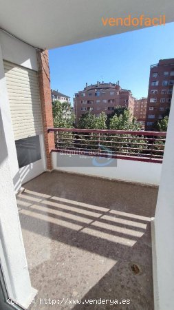 SE VENDE PISO EN PASEO DE LA CIRCUNVALACION DE 4 DORMITORIOS Y 2 Baños POR 170000€