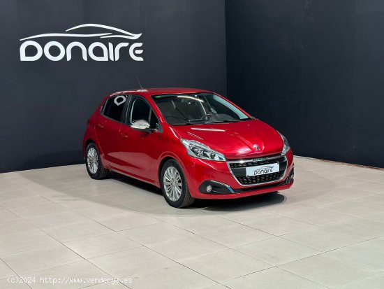 Peugeot 208 5P STYLE 1.2L PureTech 60KW (82CV) - Sada