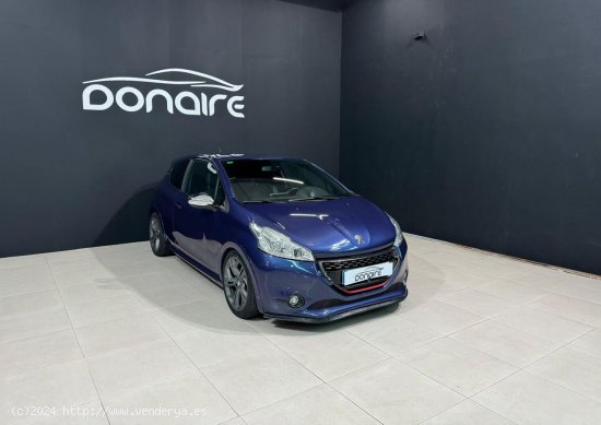 Peugeot 208 GTi 200cv - Sada