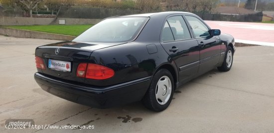 Mercedes Clase E E 240 Classic de 1998 con 152.518 Km por 4.900 EUR. en Madrid