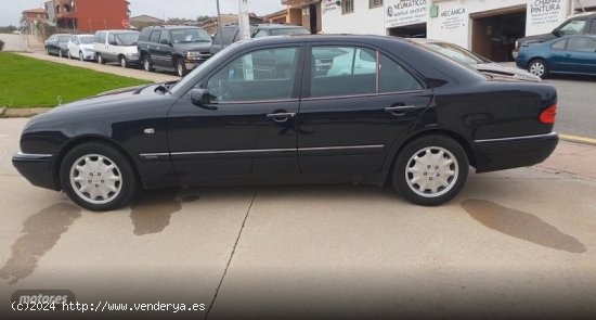 Mercedes Clase E E 280 Classic de 1996 con 163.510 Km por 4.900 EUR. en Madrid