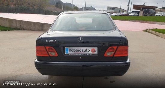 Mercedes Clase E E 280 Classic de 1996 con 163.510 Km por 4.900 EUR. en Madrid