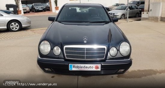 Mercedes Clase E E 280 Classic de 1996 con 163.510 Km por 4.900 EUR. en Madrid