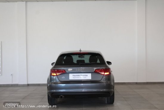 Audi A3 1.6 TDI SPORTBACK 105CV S-TRONIC ATTRACTED de 2014 con 232.187 Km por 13.500 EUR. en Cadiz