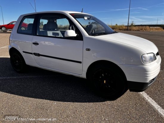 Seat Arosa 1.0 de 1999 con 167.500 Km por 1.700 EUR. en Leon