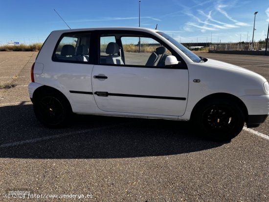 Seat Arosa 1.0 de 1999 con 167.500 Km por 1.700 EUR. en Leon