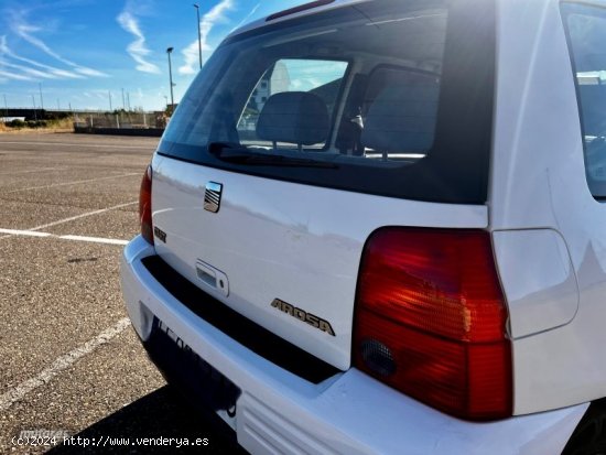 Seat Arosa 1.0 de 1999 con 167.500 Km por 1.700 EUR. en Leon