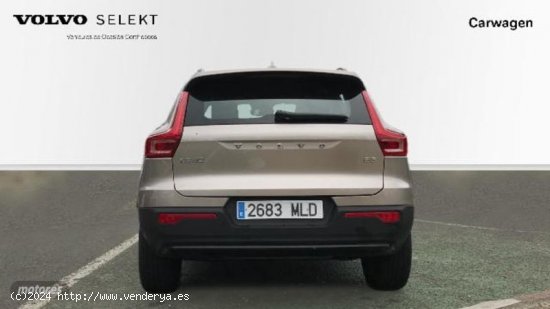 Volvo XC40 XC40 Plus, B3 mild hybrid, Gasolina, Dark de 2023 con 27.755 Km por 37.500 EUR. en Vizcay