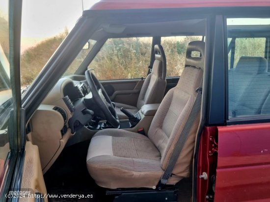 Land Rover Discovery 2.5 tdi de 1997 con 260.000 Km por 5.600 EUR. en Sevilla