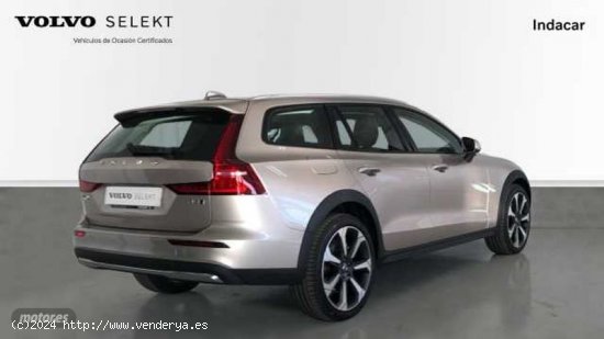 Volvo V 60 V60 Cross Country Plus, B4 (diesel) AWD, Diesel de 2023 con 15 Km por 53.200 EUR. en Alme