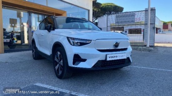 Volvo XC40 RECHARGE TWIN PLUS, ELECTRICO PURO AWD 408 de 2022 con 19.700 Km por 45.900 EUR. en Cadiz