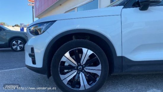 Volvo XC40 RECHARGE TWIN PLUS, ELECTRICO PURO AWD 408 de 2022 con 19.700 Km por 45.900 EUR. en Cadiz