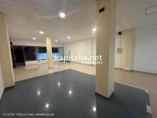 Local comercial en alquiler en Ontinyent zona de San Jose - VALENCIA