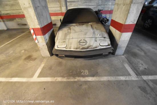 Plaza de párquing en venta coche pequeño - BARCELONA