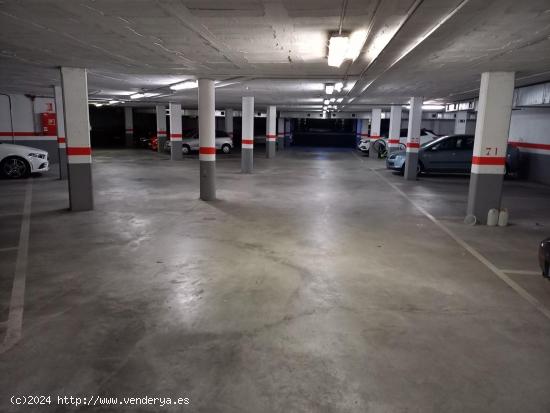 Plaza de parking en venta - BARCELONA