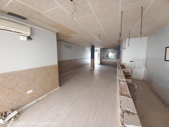 Local comercial en zona de paso. - BARCELONA