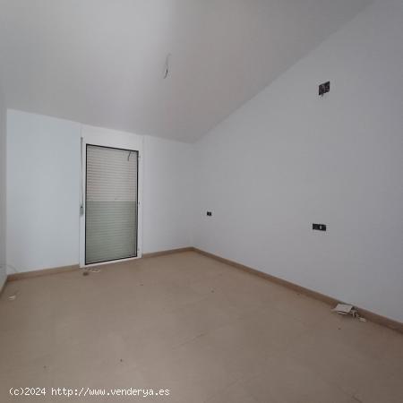 Promoción de seis casas. Ideal INVERSORES. - BARCELONA