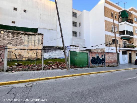 Terreno Urbano en Castilleja de la Cuesta - SEVILLA