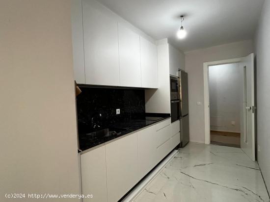 PISO A ESTRENAR DE 3 HABITACIONES CON COCINA TOTALMENTE EQUIPADA!!!! - A CORUÑA