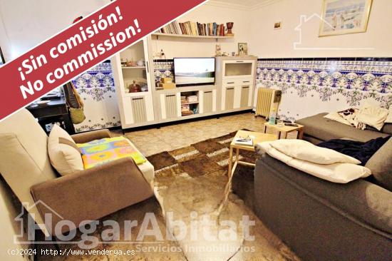 ACOGEDORA Y AMPLIA CASA, CON TERRAZA Y TRASTERO EN EL CENTRO - CASTELLON