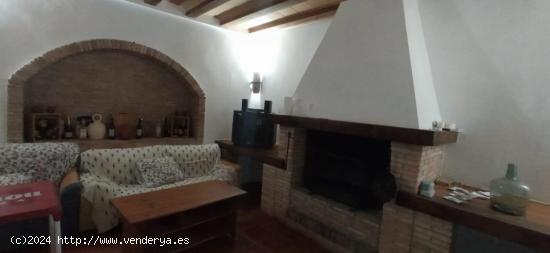 Casa vallada con terreno de monte bajo - MURCIA