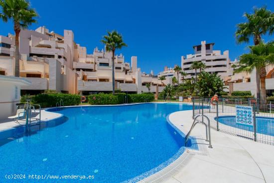 Apartamento planta baja en Urbanizacion de lujo en primera linea de playa!! - MALAGA