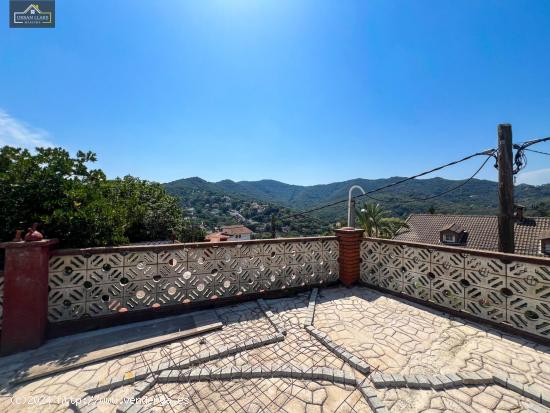 Bonita casa con vistas a la montaña y piscina en Argentona - BARCELONA