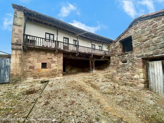 CASA MONTAÑESA CON JARDÍN EN SANTIBAÑEZ - CANTABRIA