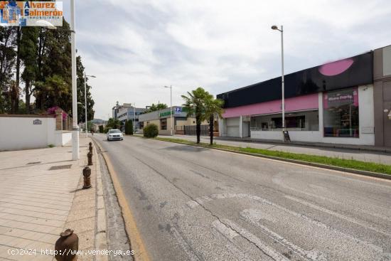 Espectacular nave comercial en Avenida Fernando de los Rios junto Hiperdeluz - GRANADA