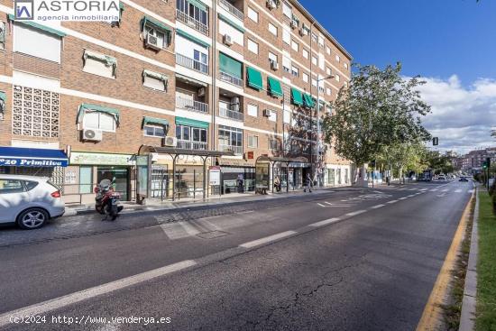  Traumatología (junto). Local comercial con mucho paso de personas. 2 baños. - GRANADA 