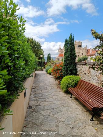 Se Alquila Exclusiva Vivienda con Jardin en Zona Neguri - VIZCAYA