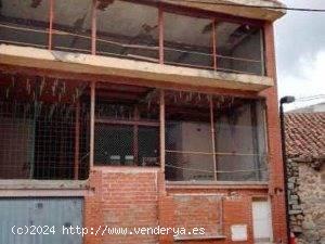 edificio de ocho apartamentos y seis plazas de garaje en collado mediano - MADRID