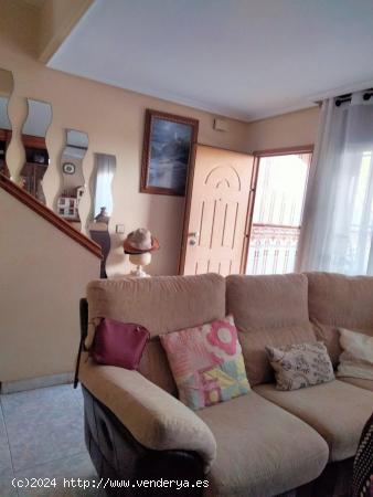 BUENA CASA EN BUENA ZONA PARA VIVIR EN ÁGUILAS - MURCIA