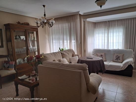 SE VENDE PISO EN EL CENTRO !!! PARA ENTRAR A VIVIR!!!. - CADIZ