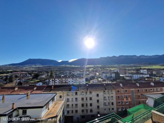 SE VENDE PISO CON BONITAS VISTAS EN VILLASANA - BURGOS