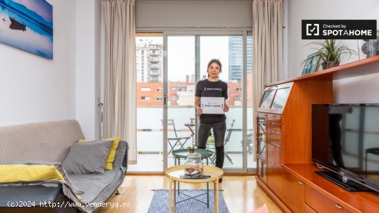 Cómodo apartamento de 2 dormitorios en alquiler Rambla pueblo Nuevo - BARCELONA