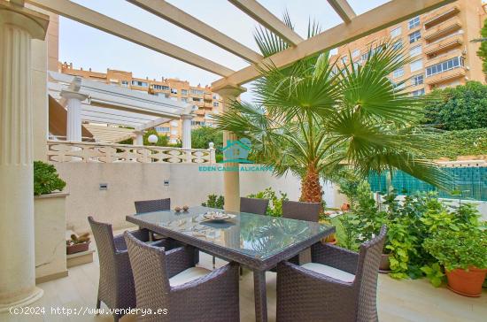 Gran vivienda adosada con 4 dormitorios, 2 jardines y solárium vistas al mar cerca de El Campello -