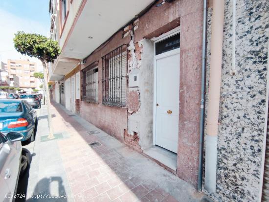  Edificación en construcción en el centro de Guardamar del Segura. - ALICANTE 