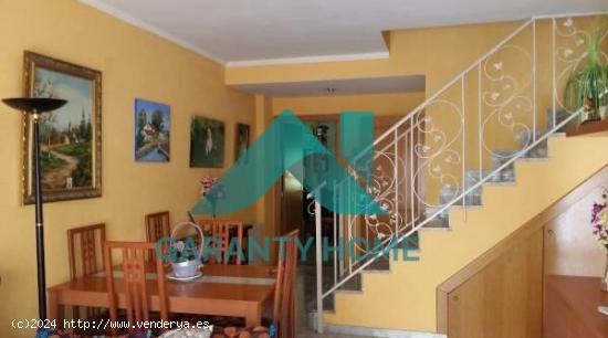  SE VENDE ADOSADO EN EL RESIDENCIAL GREDOS - CACERES 